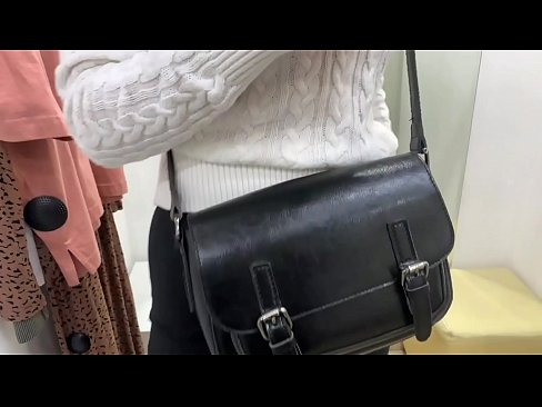 ❤️ Фитинг бөлмөсүндө жаш канчык FeralBerryди дилдо менен коомдук мастурбациялоо ️ Сонун порно ky.purchasexz.top